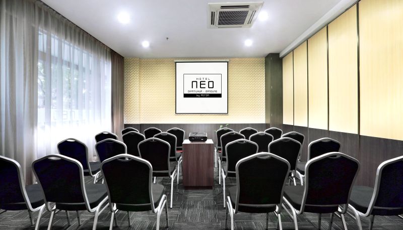 Sala riunioni - Neo Dipatiukur Bandung
