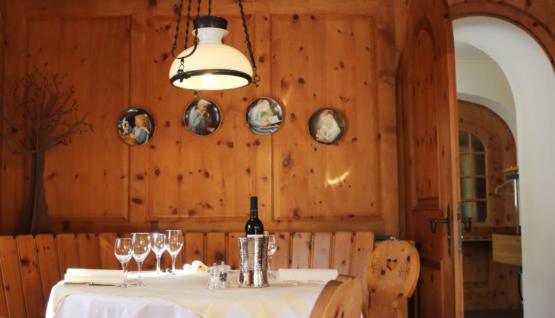 Restaurant 1 - Hotel Schweizerhof