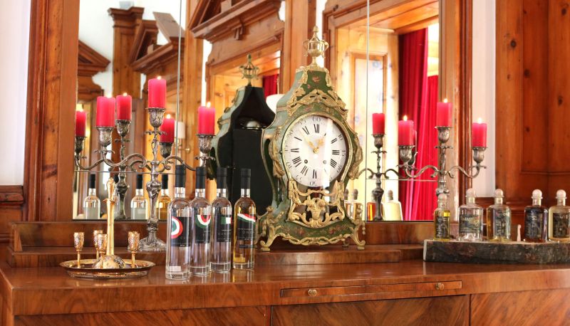 Frühstücksraum innerhalb des Restaurants - Hotel Schweizerhof