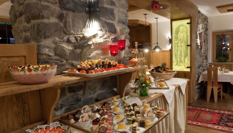 Sala de desayunos dentro del restaurante - Haymon