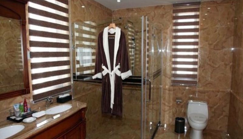 Badkamer - Tianyoude Hotel