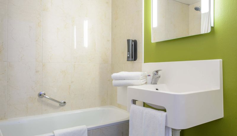 Badezimmer - B&B HOTEL Nîmes Ville Active 3 étoiles