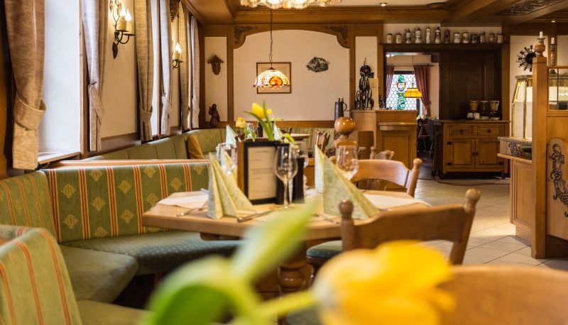 Sala prima colazione all'interno del ristorante - Löwen - Hotel - Restaurant - Weingenuss