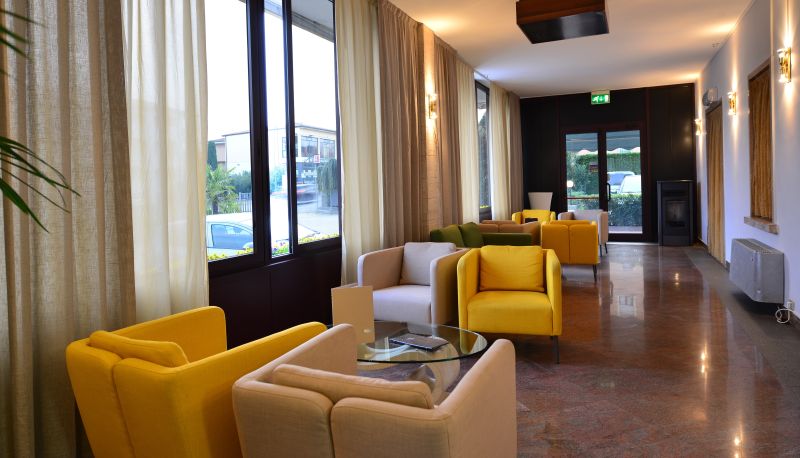 Salón - Bella Peschiera