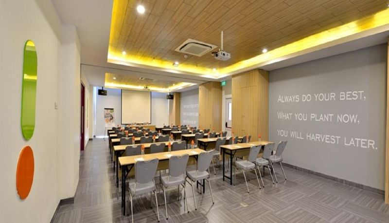 Salle de réunion - POP! Hotel Stasiun Kota Surabaya
