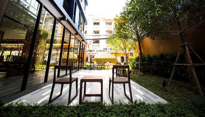 Ogród - 130 Hotel & Residence Bangkok