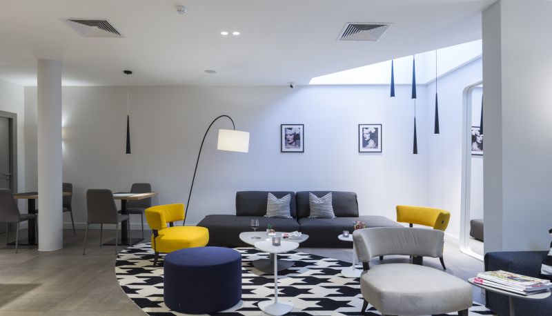 Interior del hotel - Livris Hotel