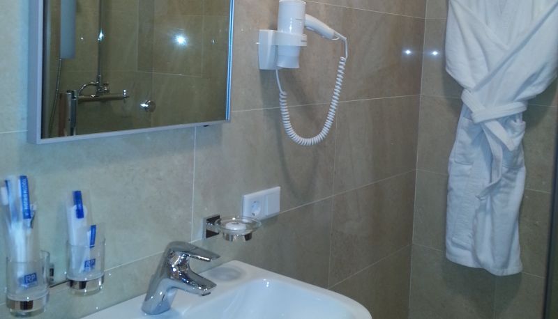 Badezimmer - ROYAL PETROL ROYAL PETROL