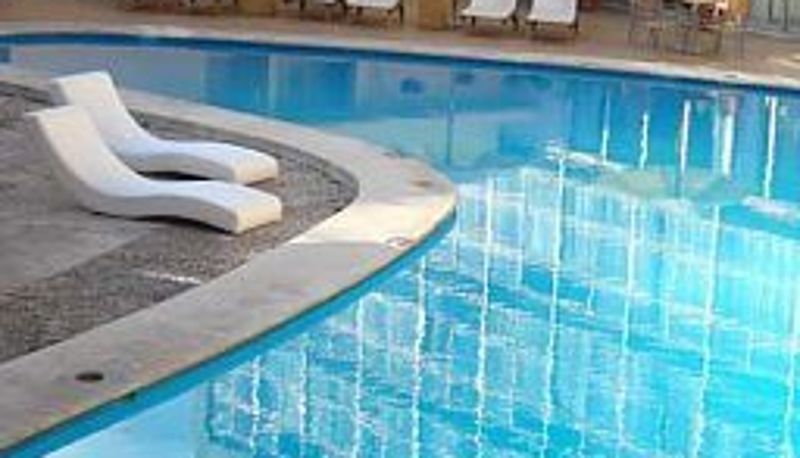 Pool - Maria Del Carmen