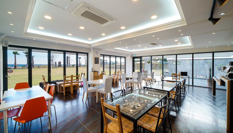 Café/Bistro - Sun & Moon Resort