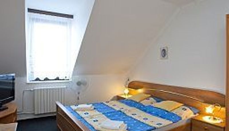 Room - Minor