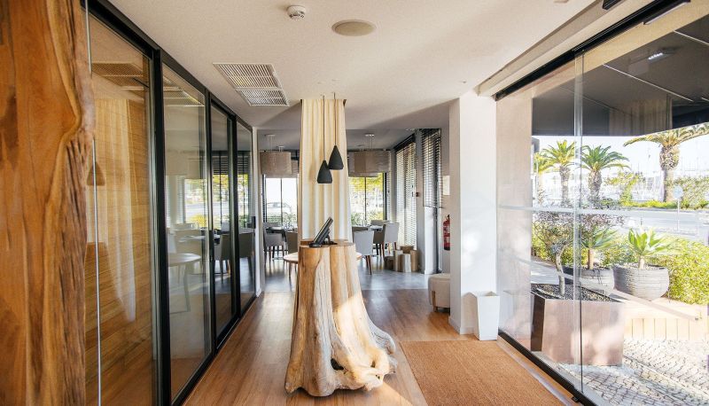 Info - Lagos Avenida Hotel
