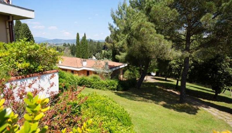 Area esterna dell'hotel - Residence Poggio Del Golf
