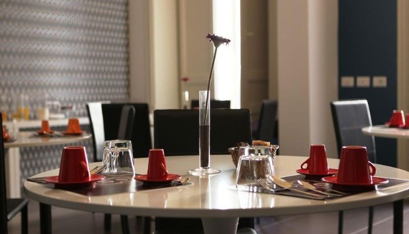 Salón - OttoMood Ala Ovest Catania Centro