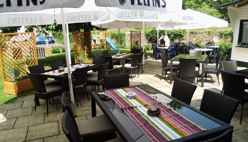 Terrace - Combecher