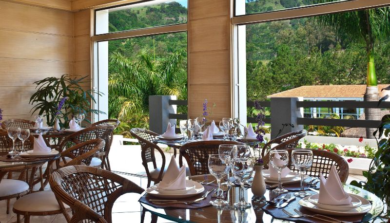 Restaurant 2 - Vale Suiço Resort