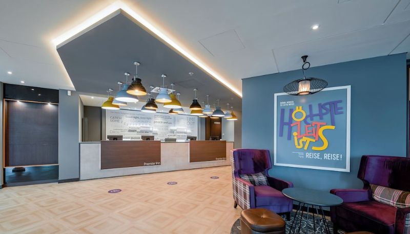 Réception - Premier Inn Stuttgart City Europaviertel