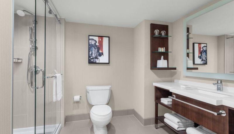 Room - Delta Hotels by Marriott Philadelphia Airport