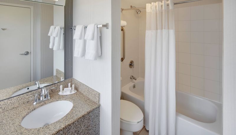Camera - Courtyard by Marriott Austin-University Area