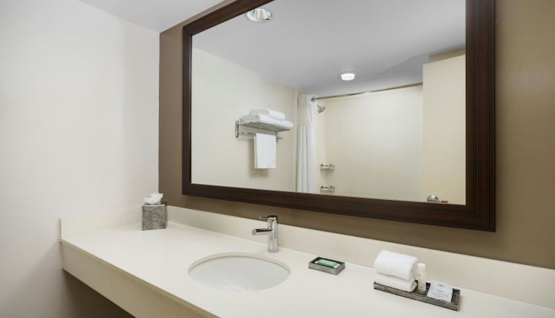 Room - Courtyard by Marriott Fort Lauderdale North-Cypress Creek