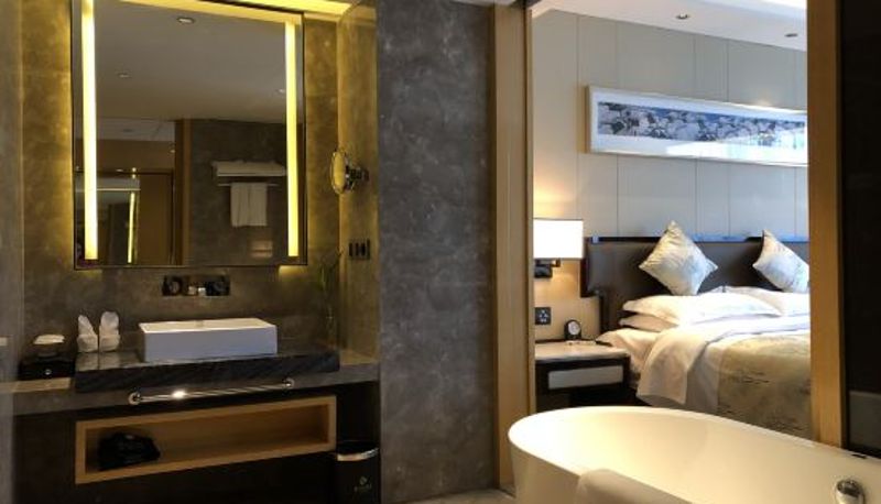 Camera - Jing Jiang Hotel