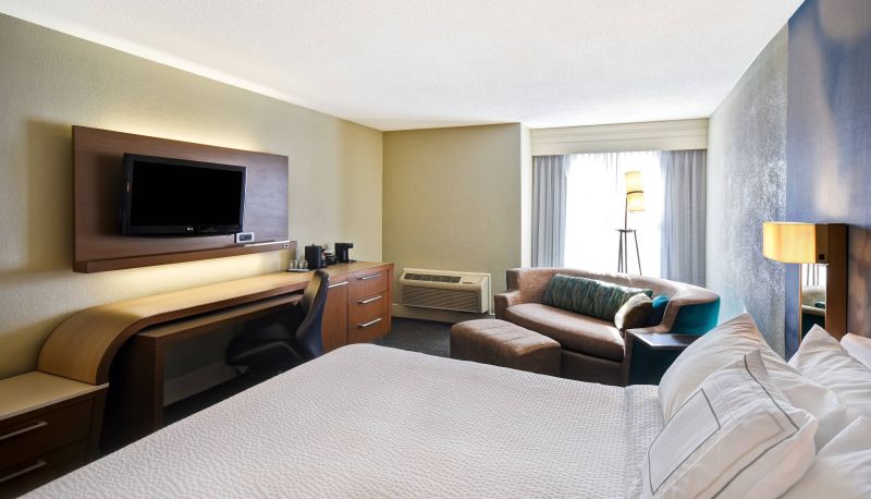 Room - Courtyard by Marriott Cape Cod Hyannis