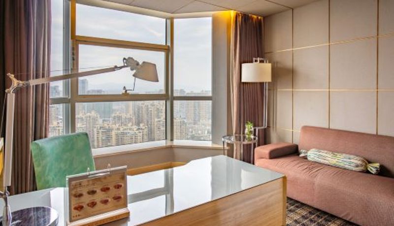Zimmer - Grand Skylight International Hote Nanchang (Honggutan Bayi Bridge Branch)