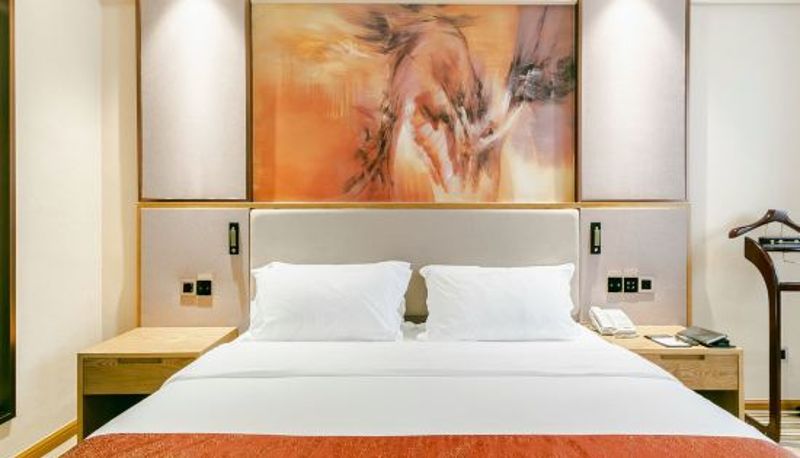 Vista interior - Hualian Hotel (Guiyang Spray Pool Subway Station)