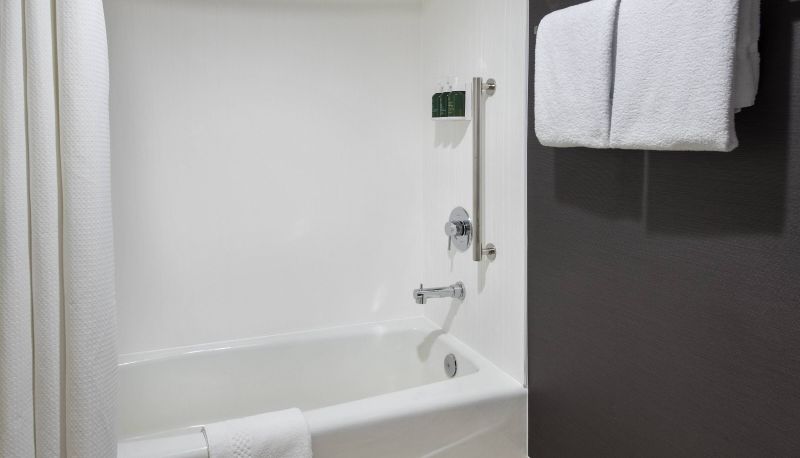 Camera - Courtyard by Marriott Poughkeepsie