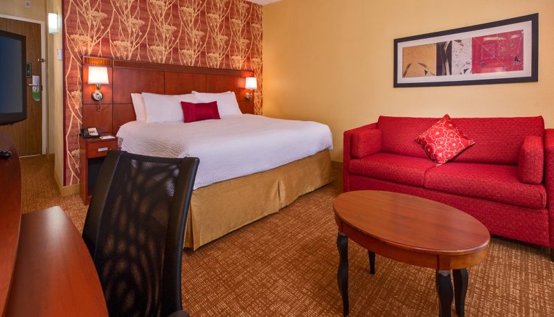 Camera - Courtyard by Marriott Richmond West