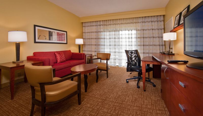 Zimmer - Courtyard by Marriott Richmond West
