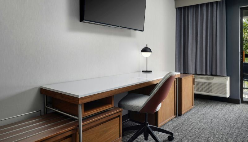 Zimmer - Courtyard by Marriott Stockton