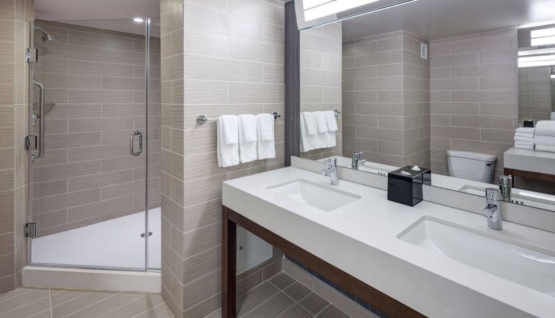 Room - Courtyard by Marriott Alexandria Old Town Southwest