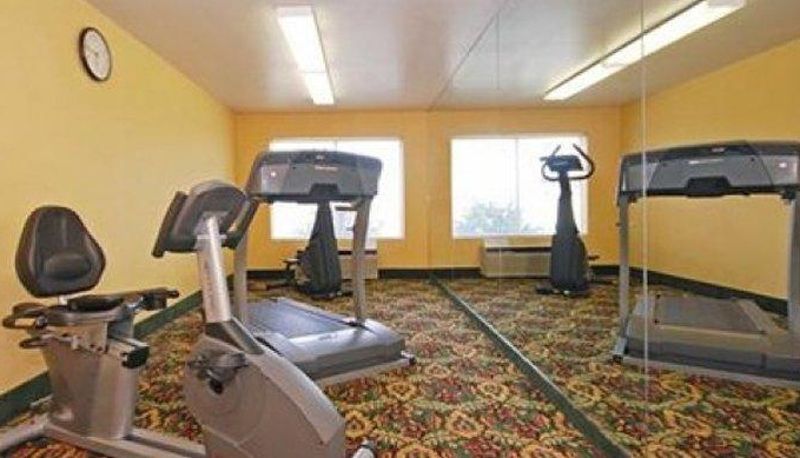 Area benessere e fitness - BUDGETEL INN AND SUITES FAIRFIELD