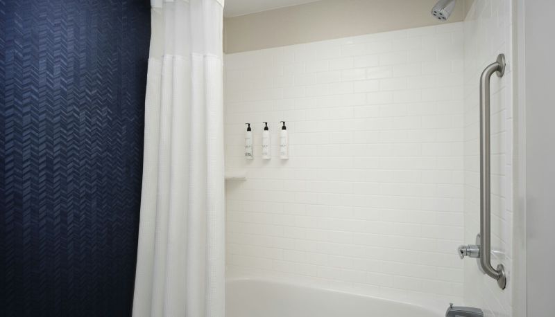 Camera - Fairfield Inn and Suites by Marriott Brunswick