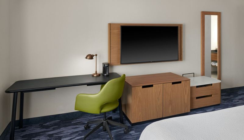 Room - Fairfield Inn and Suites by Marriott Detroit Farmington Hills
