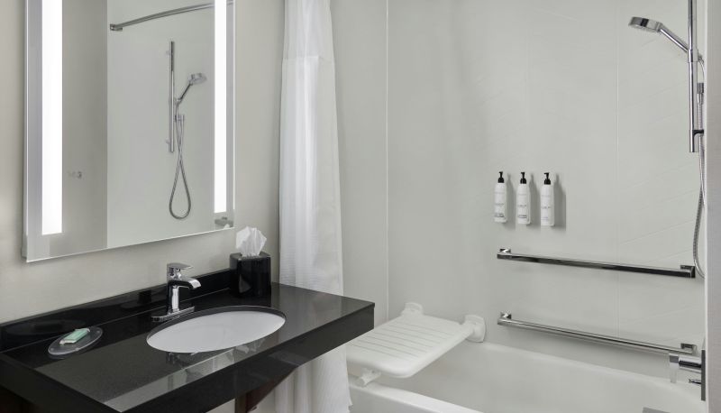 Room - Fairfield Inn and Suites by Marriott Detroit Farmington Hills
