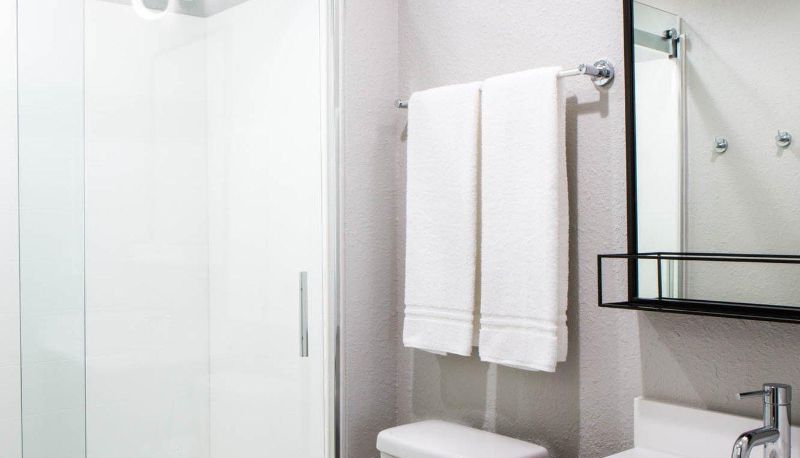 Suite - Uptown Suites Extended Stay Au