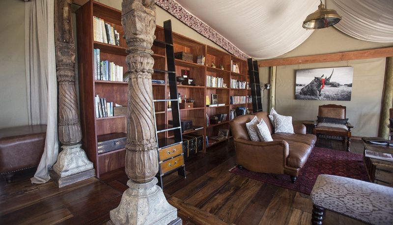 Hall - Duba Plains Camp