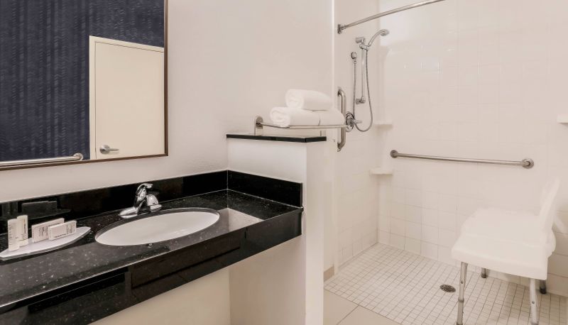 Room - Fairfield Inn and Suites by Marriott Houston Westchase