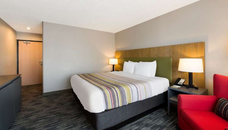 Zimmer - Country Inn & Suites by Radisson Wichita East KS
