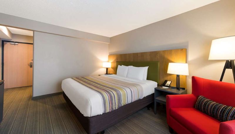 Zimmer - Country Inn & Suites by Radisson Wichita East KS