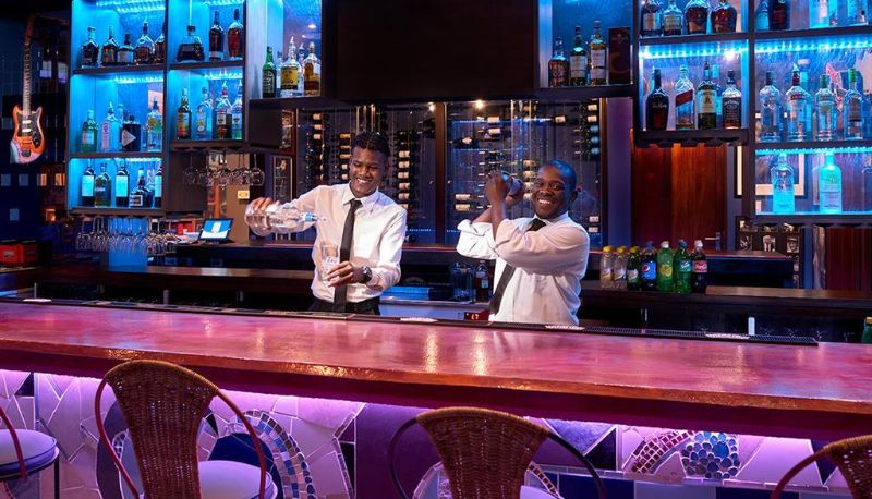 Bar - The R Hotel
