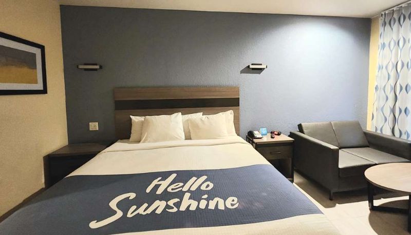 Zimmer - Days Inn by Wyndham Freeport