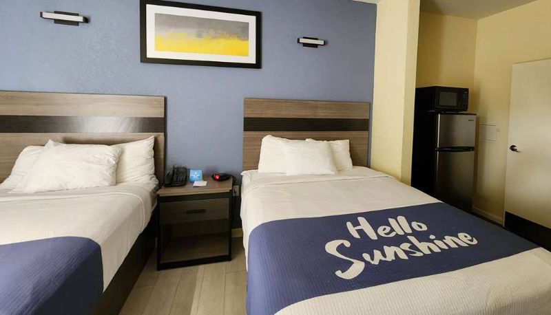 Zimmer - Days Inn by Wyndham Freeport