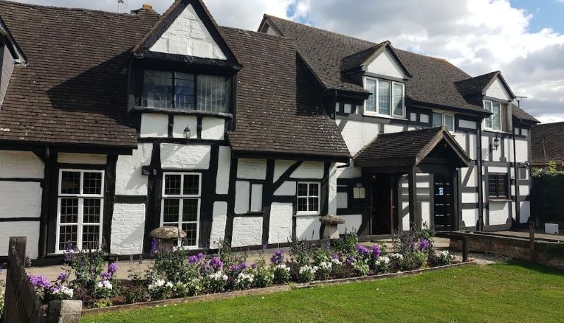 Zewnętrzna część hotelu - THE THACH INN