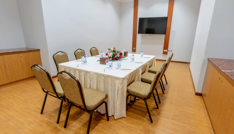 Sala conferenze - Makeen Homes By Warwick
