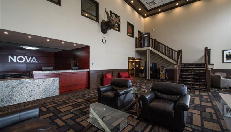 Hall - Nova Inn Manning