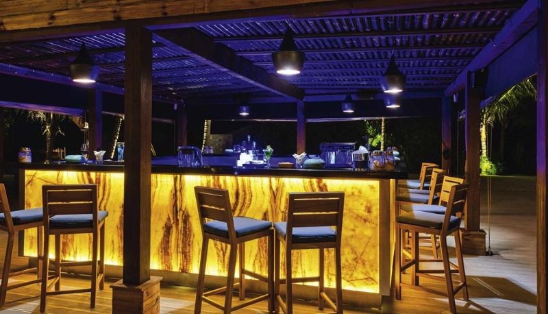 Ristorante - Mövenpick Resort Kuredhivaru Maldives