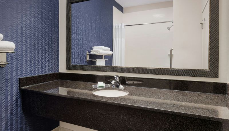 Room - Fairfield Inn by Marriott Philadelphia Airport